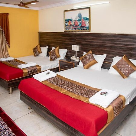 Vrindavan Comfort Inn حيدر أباد المظهر الخارجي الصورة